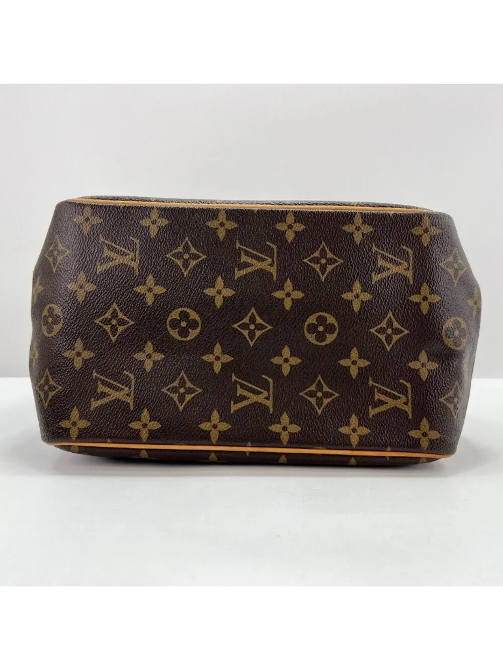 Louis Vuitton Tote Batignolles